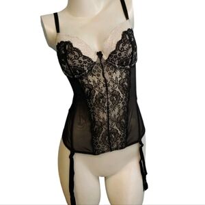 Victoria’s Secret Black Lace Garter Bustier 34B Beige Mesh Side Zip Corset